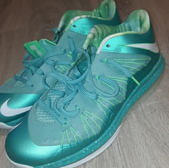 Nike LeBron x 10 Easter - Picture 2 of 4